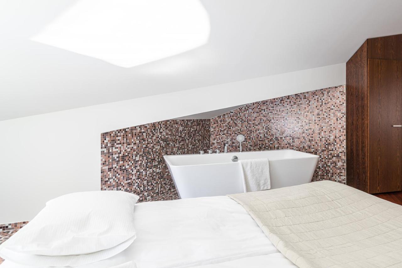 Old Town - Demini Apartment Tallinn Bagian luar foto