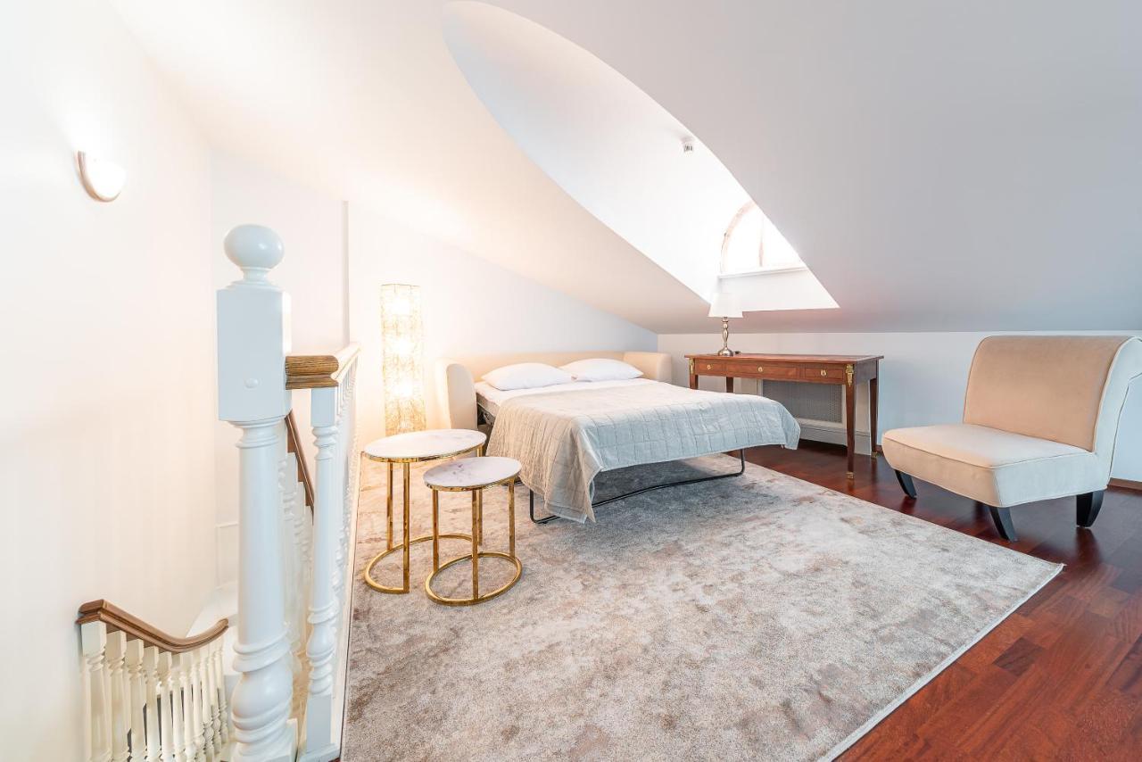Old Town - Demini Apartment Tallinn Bagian luar foto